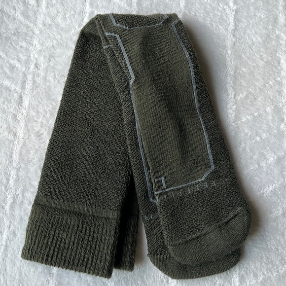 Icebreaker Men’s Merino Ski + Light Over The Calf Socks - Picture 3 of 12